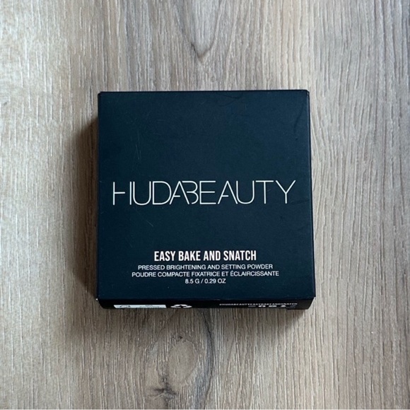 Huda Beauty Easy Bake and Snatch Setting Powder - Coffee Cake!! Brand New!! - Picture 2 of 3